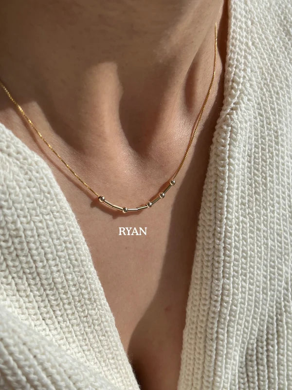 Collar en código Morse